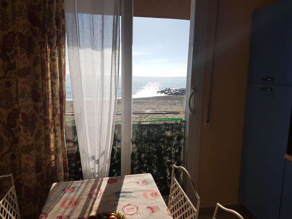 Apartamento La Casa Di Pepe Pietra Ligure Exterior foto